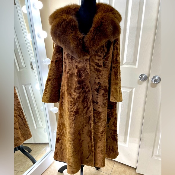 flemington furs Jackets & Blazers - Vintage Flemington Furs Mid-Length Brown Fur
Coat